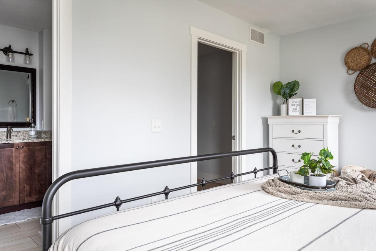 “Hygge” 3Bdr Townhouse, Close To Beach, Park & Wineries! Traverse City Ngoại thất bức ảnh